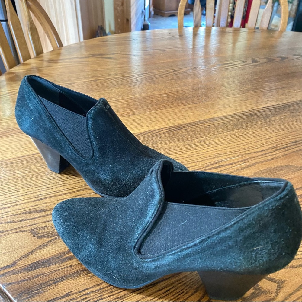 Nurture booties worn less than 5 times - Picture 2 of 5
